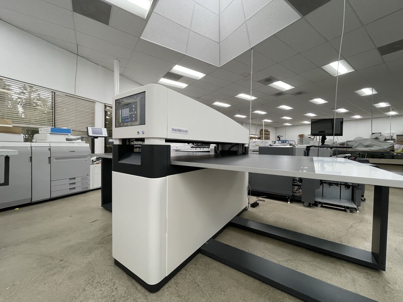 WideTEK 60ART-800 fine art scanner at Super Printers in Laguna Hills